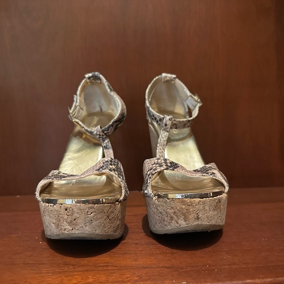 Jimmy Choo Python T-Strap Wedge
Sandals - Picture 2 of 9